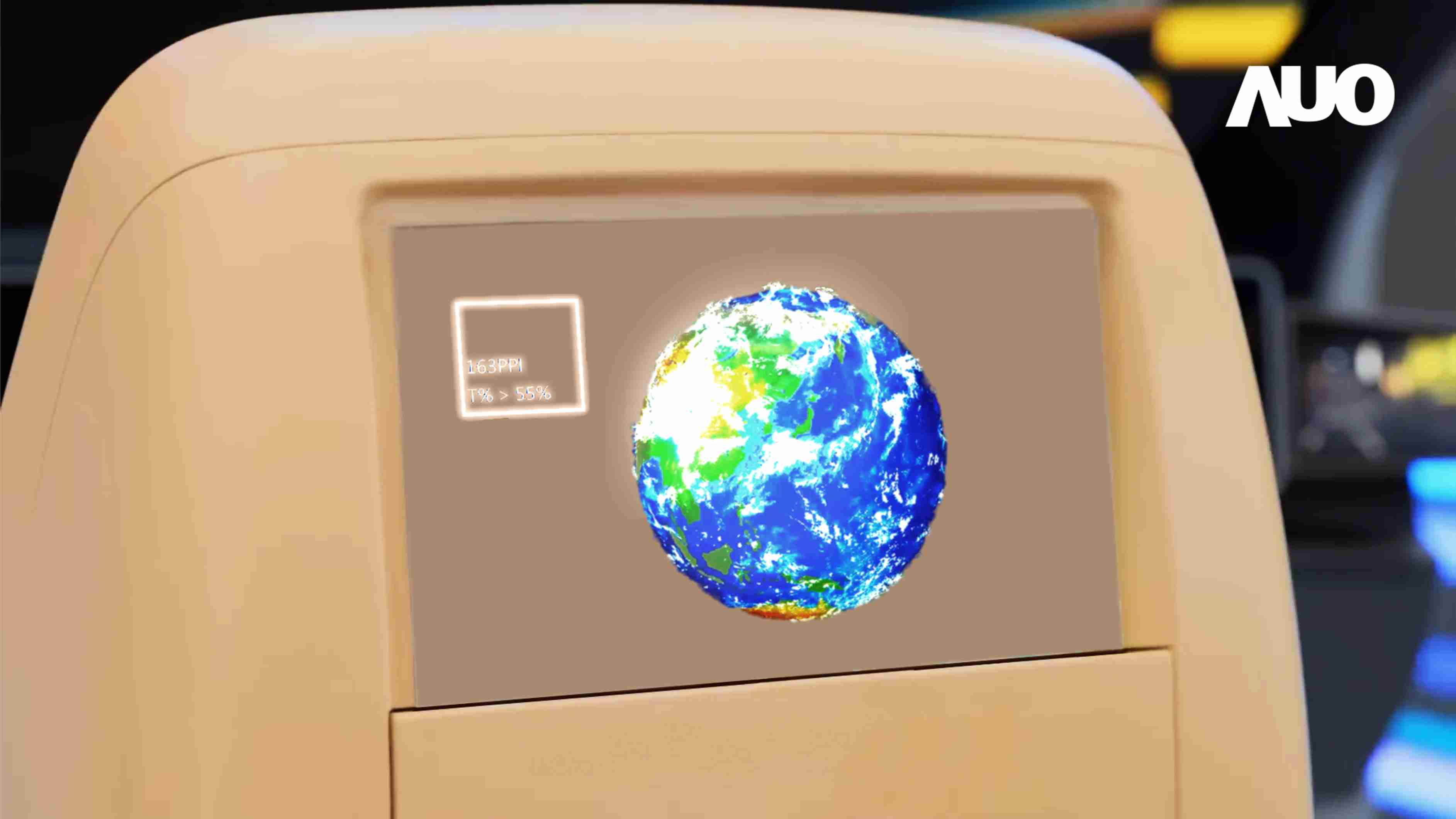 尊时凯龙突破设计与制程挑战，，，推出全球最高分辨率163ppi的13.5吋透明Micro LED面板，，，并积极布局智能车市场，，以期拓展透明显示应用的可能性